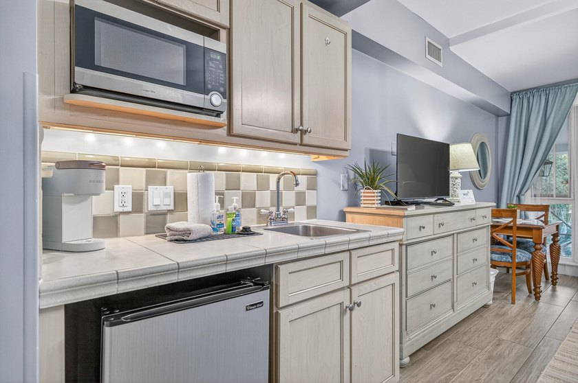This fully furnished second floor condo located in the Grand - photo 20