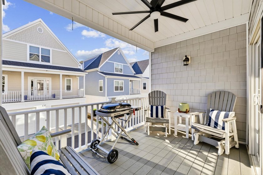 This beautifully appointed home offers 3 bedrooms and 2.5 baths - photo 14
