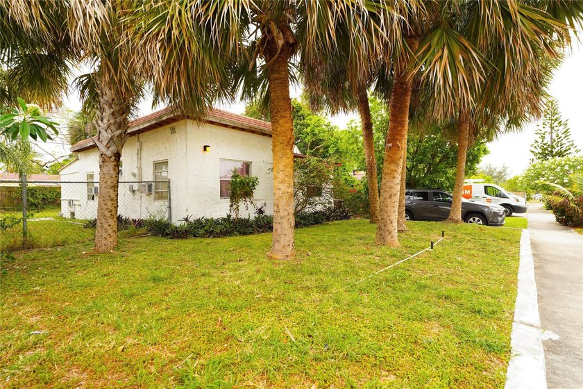 BUYER FELL THROUGH!!! THIS IS YOUR OPPORTUNITY!!! Charming - photo 42
