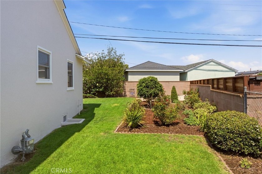 Prestigious west Torrance location! This home is tucked away on - photo 25