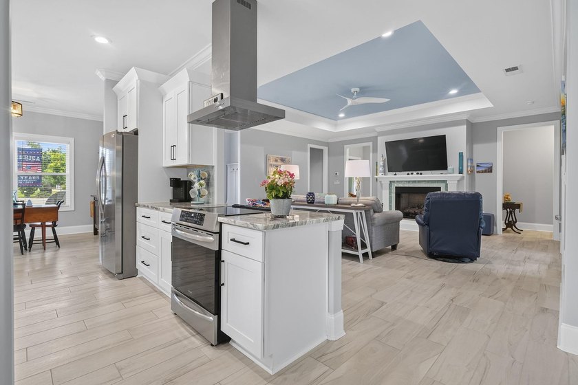Welcome to 161 Henry Middleton Boulevard, where Lowcountry charm - photo 32