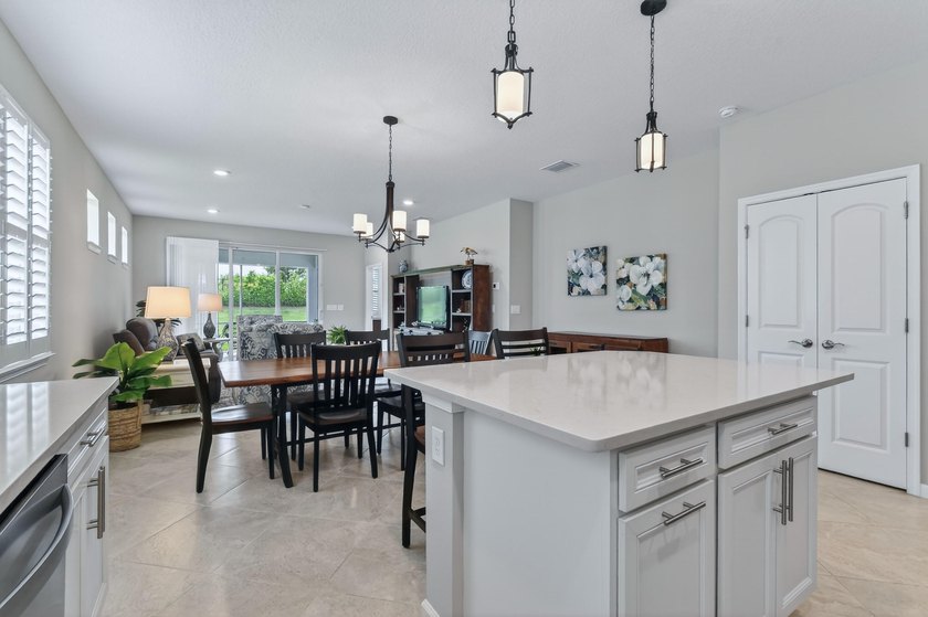 Welcome to this beautifully maintained 2 bed, 2 bath plus Den in - photo 13