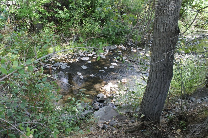 Reduced Price! Settle onto your back deck and unwind to the - photo 21