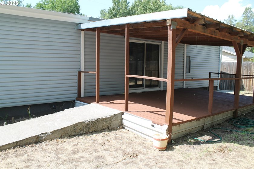 Reduced Price! Settle onto your back deck and unwind to the - photo 22