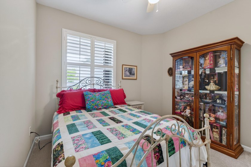 Welcome to this beautifully maintained 2 bed, 2 bath plus Den in - photo 33