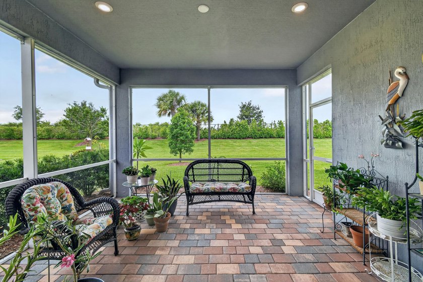 Welcome to this beautifully maintained 2 bed, 2 bath plus Den in - photo 43