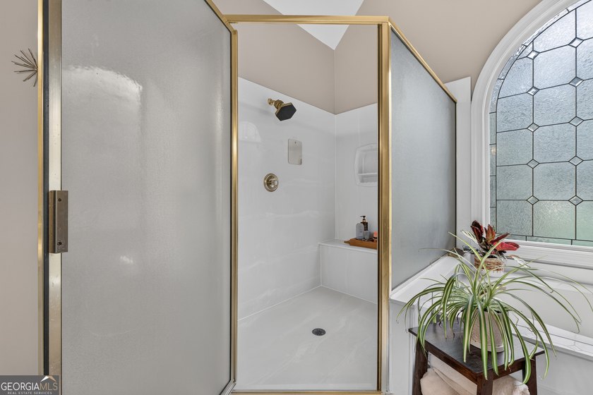 Welcome to this exceptional, one-owner lakefront home, offered - photo 49