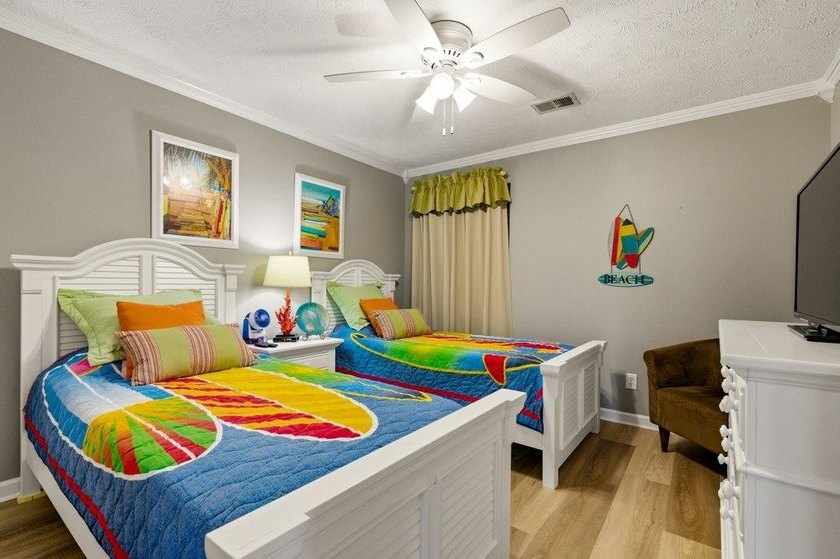 Attention to detail shines throughout this charming, fully - photo 17
