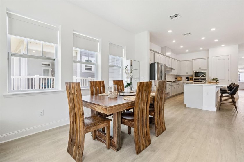 Under contract-accepting backup offers. OAKLAND PARK---a Parade - photo 23