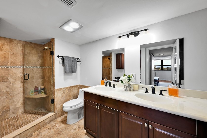 Experience the ultimate Florida lifestyle in this stunning 3/2 - photo 23