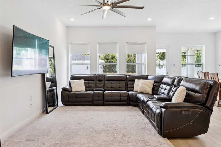 Under contract-accepting backup offers. OAKLAND PARK---a Parade - photo 26