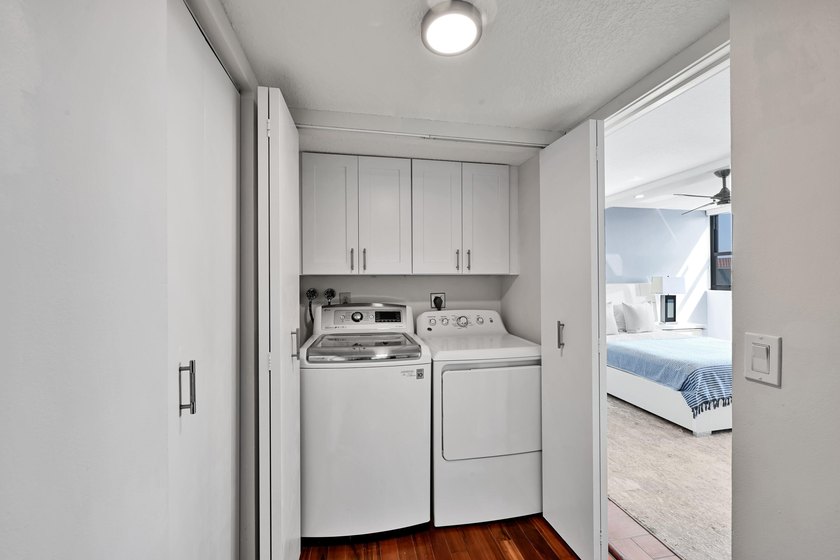 Experience the ultimate Florida lifestyle in this stunning 3/2 - photo 29
