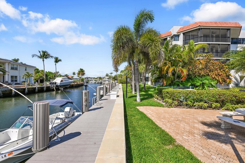 Experience the ultimate Florida lifestyle in this stunning 3/2 - photo 38