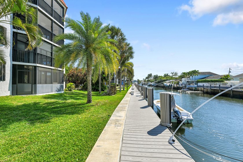Experience the ultimate Florida lifestyle in this stunning 3/2 - photo 40