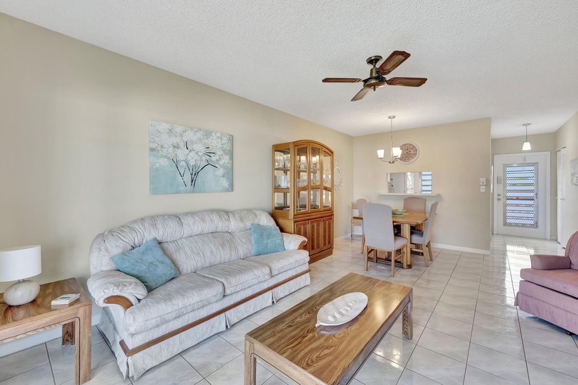 CHARMING 2 BEDROOM 2 BATHROOM CONDO WITH NICE POOL VIEW IN THE - photo 2