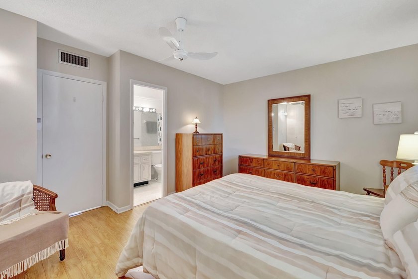 CHARMING 2 BEDROOM 2 BATHROOM CONDO WITH NICE POOL VIEW IN THE - photo 9