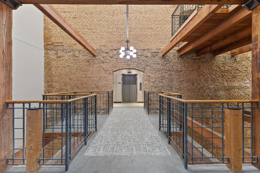 Experience the perfect blend of historic character and modern - photo 20