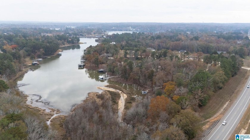 Discover the perfect setting for your future home at 3 Rising - photo 23