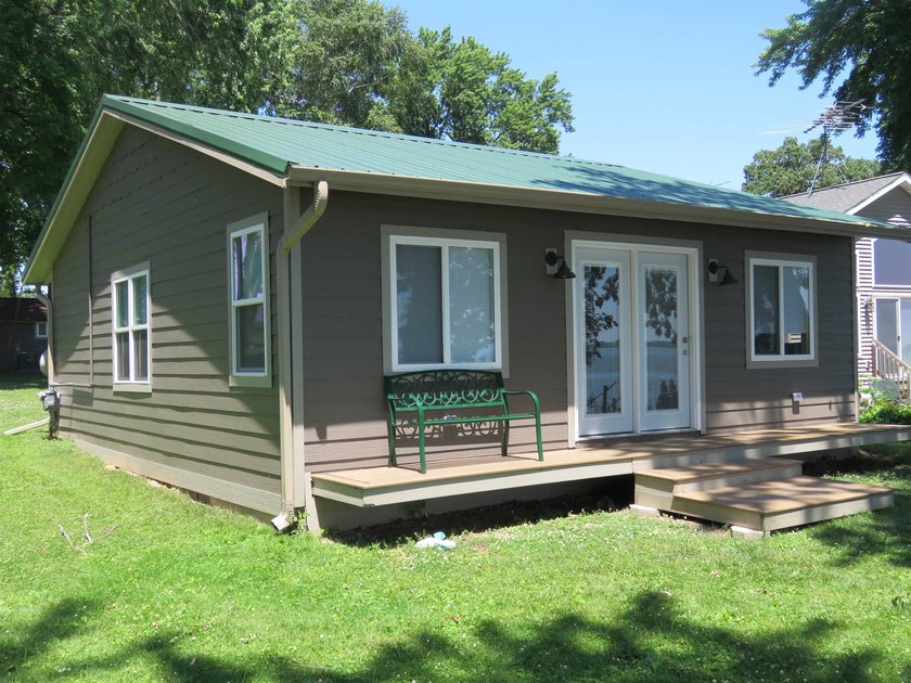 This gem was completely renovated inside and out in 2025! Ranch - photo 23