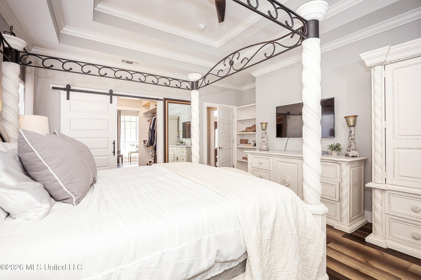 Lease purchase option available. Experience elevated coastal - photo 27