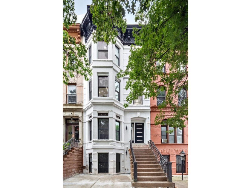 FIRST ACCESS: OPEN HOUSE, SUNDAY MARCH 22ND, 1-2PM Introducing - photo 10
