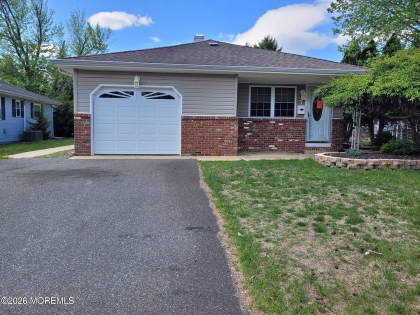 IMMEDIATE OCCUPANCY - Charming Yellowstone Model on Quiet Street - photo 23
