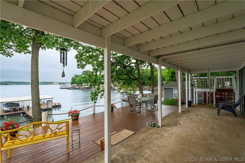 Discover the perfect blend of lakefront relaxation and - photo 34