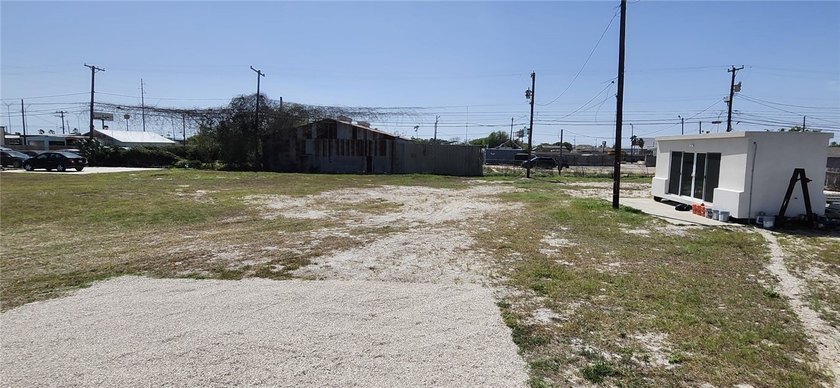 OWNER FINANCE AVAILABLE with 20% down payment on this Move-In - photo 8