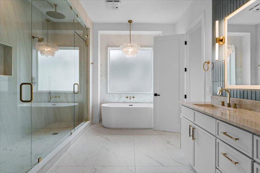 Experience extraordinary waterfront living in this stunning new - photo 17