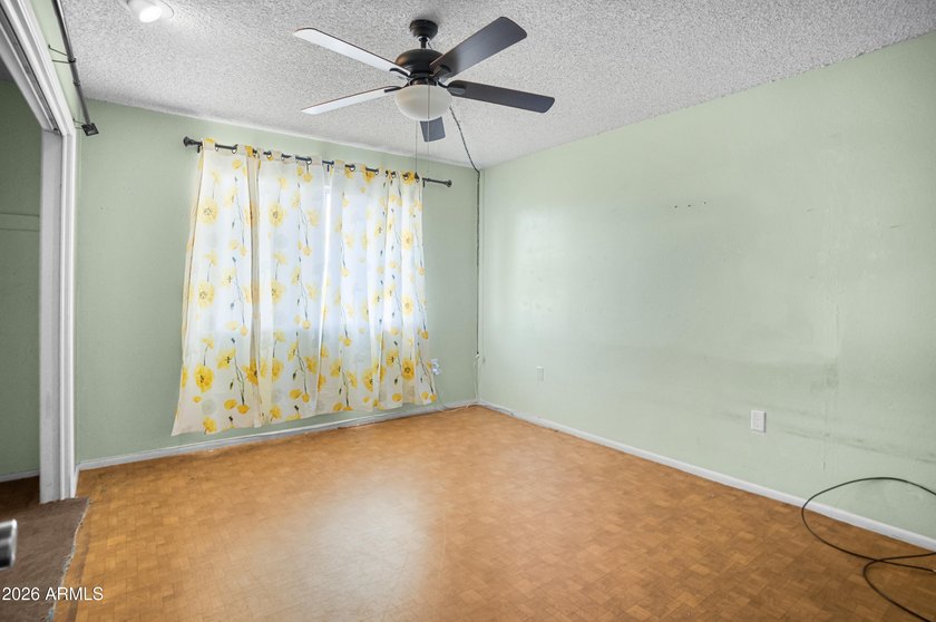 SHORT SALE. Spacious and hard to find 3-bedroom townhome end - photo 13