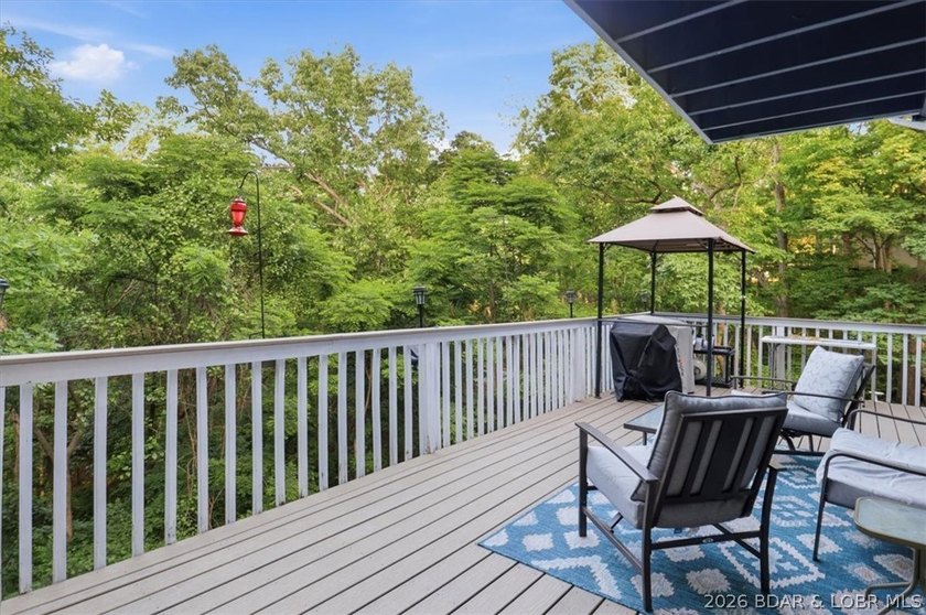 This stunning 4-bedroom, 3-bathroom lake home offers the perfect - photo 26