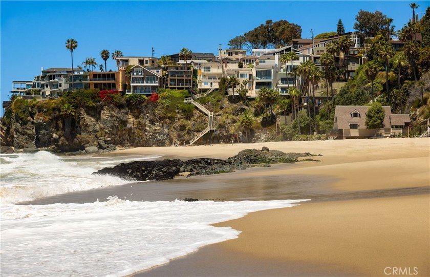 Perched atop an oceanfront bluff overlooking one of Laguna - photo 16