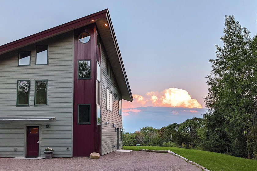Enjoy the BEST sweeping panoramic views of Lake Champlain and - photo 18