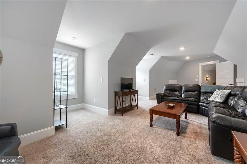 Welcome home to 115 Rowboat Drive, a gorgeous craftsman tucked - photo 24