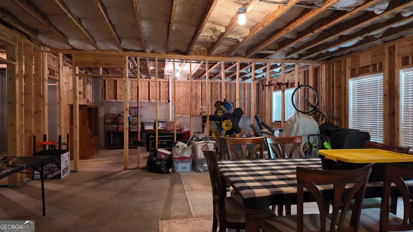 Welcome home to 115 Rowboat Drive, a gorgeous craftsman tucked - photo 27