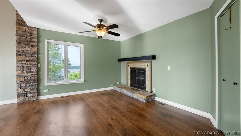 Check out that View! This beautifully maintained 3-bedroom - photo 15
