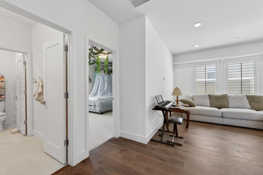 Welcome to this 6-year-old home with a thoughtfully designed - photo 22