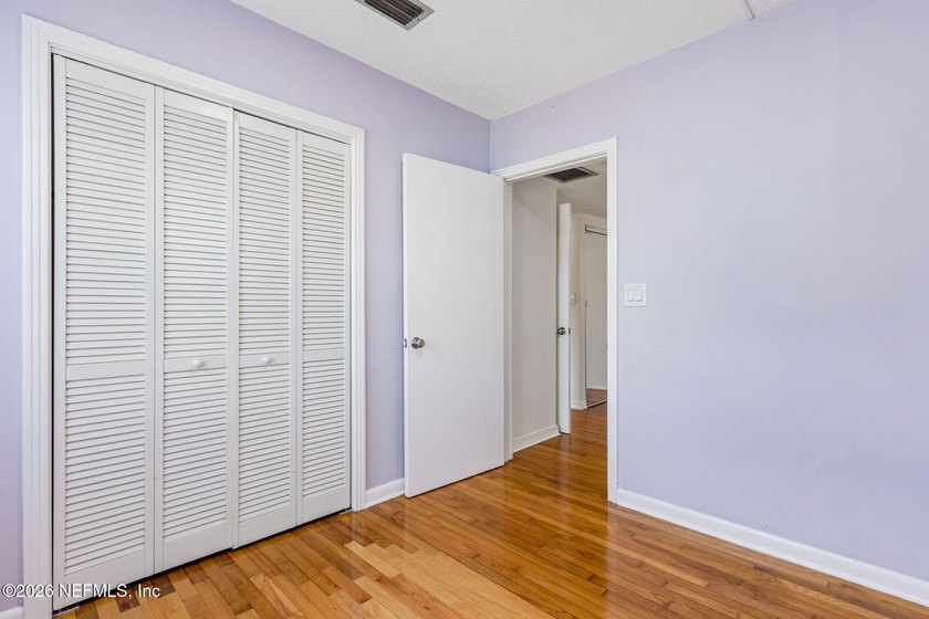 A charming red brick bungalow in the Murray Hill area that is - photo 22