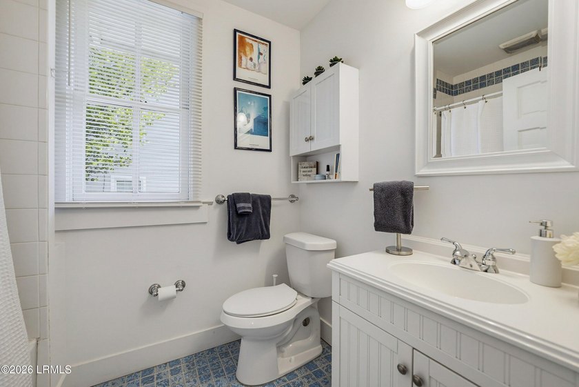 SHORT TERM RENTAL IN PORT ROYAL! Turnkey investment with a - photo 24