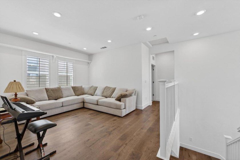 Welcome to this 6-year-old home with a thoughtfully designed - photo 29