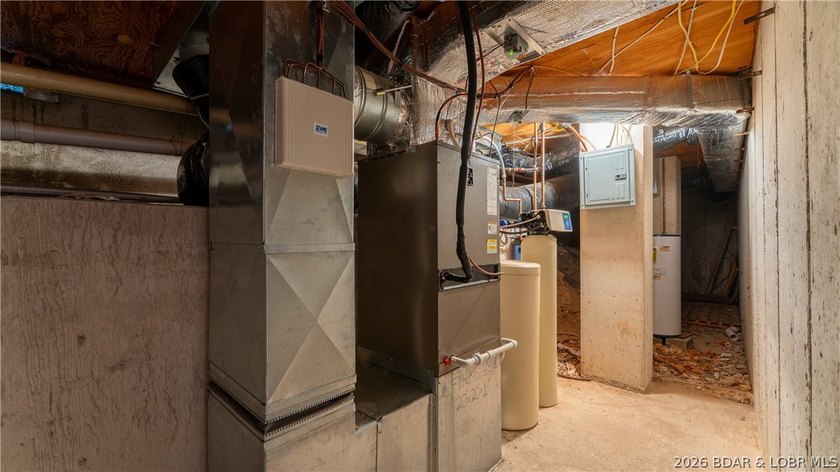 Check out that View! This beautifully maintained 3-bedroom - photo 31