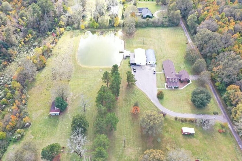 Tucked away in a quiet, private setting, this move-in-ready home - photo 49