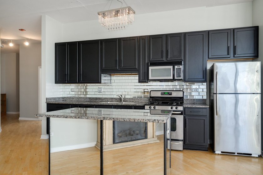 Wake up to breathtaking panoramic views of Lake Michigan, Grant - photo 9