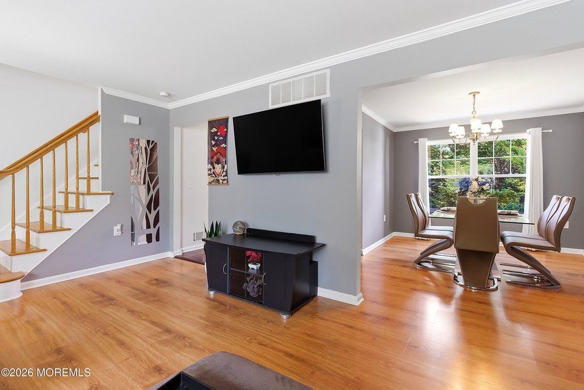 Welcome this beautifully maintained 4-bed, 2.5-bath Colonial w/ - photo 12