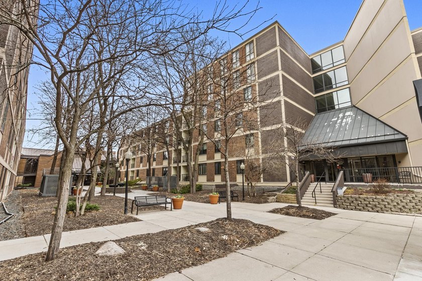 HUGE PRICE REDUCTION!!! Ready to move in....Not very many of - photo 13