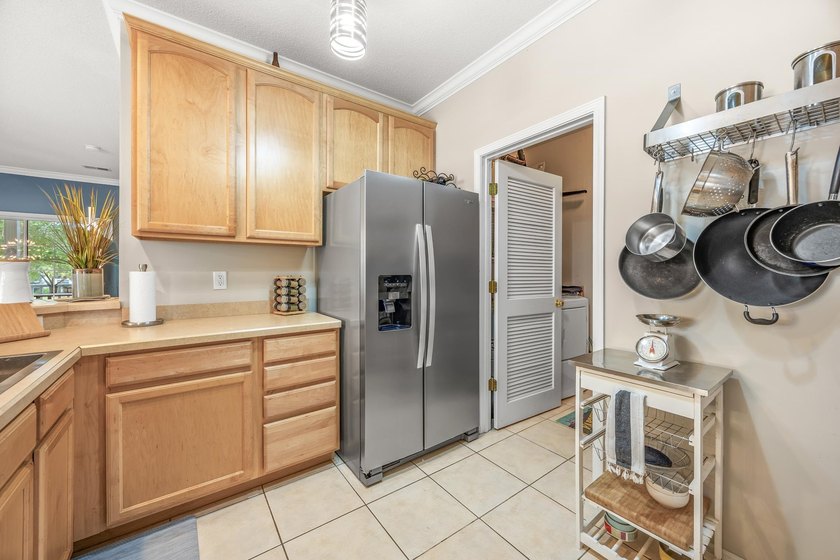 Today is the day to finally get the easy living condo with large - photo 17