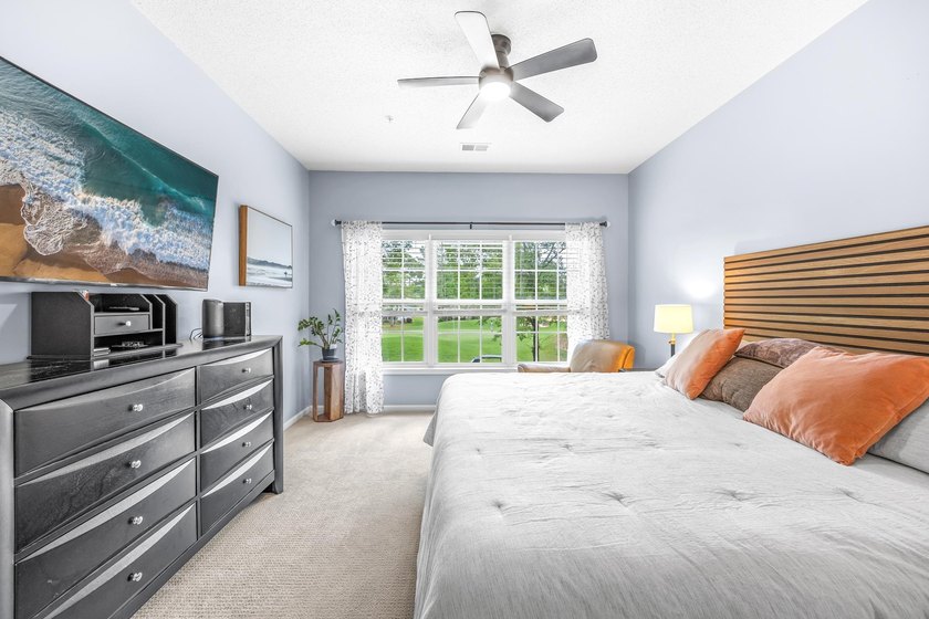 Today is the day to finally get the easy living condo with large - photo 20