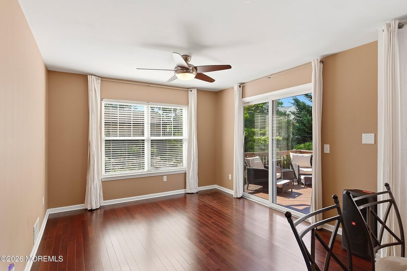 Welcome this beautifully maintained 4-bed, 2.5-bath Colonial w/ - photo 20