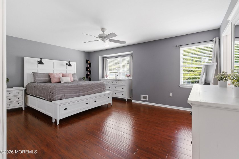 Welcome this beautifully maintained 4-bed, 2.5-bath Colonial w/ - photo 25