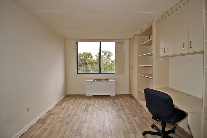 BRIGHT SUNNY UNIT WITH BEAUTIFUL VIEWS AND SUNSETS. THIS - photo 22